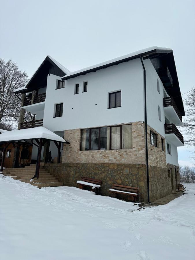 Elim Residence Mînăstirea Humorului 外观 照片